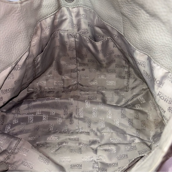 MICHAEL KORS Fulton Large HOBO Shoulder Soft Pebbled Leather Bag - Picture 7 of 13